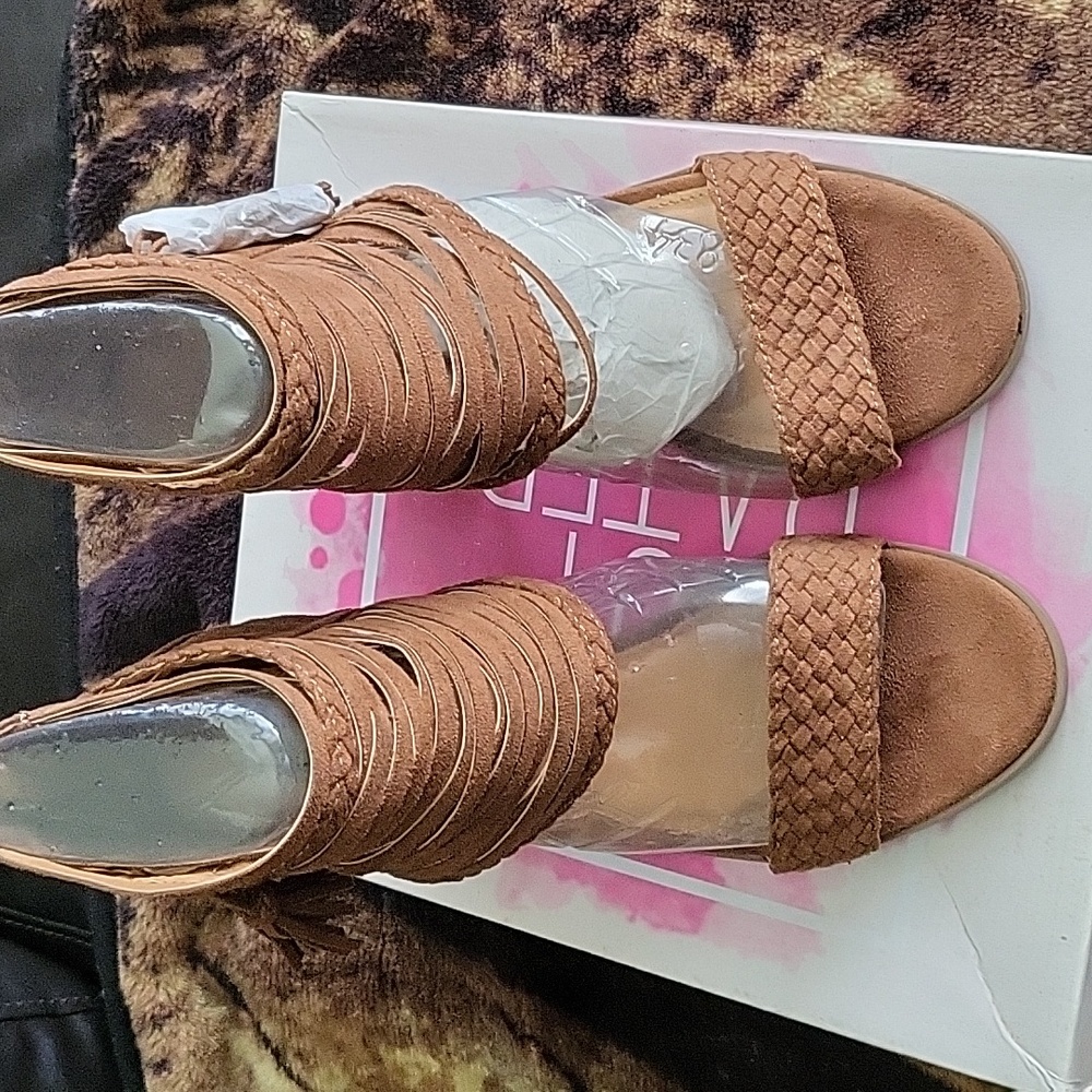 BNWB NotRated Rosella open top tasseled bootie.